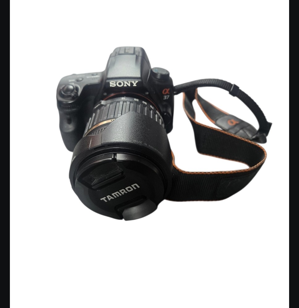 Pre-owned Sony Alpha 37 plus Tamron 18-200m lens & case - Own4Less